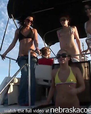strippers getting their assholes and pussies tanned on a boat