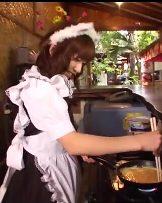 Timida Brown Dai Caping Jap Bambina Aimi Aimi Hoshii Bakes Pancakes